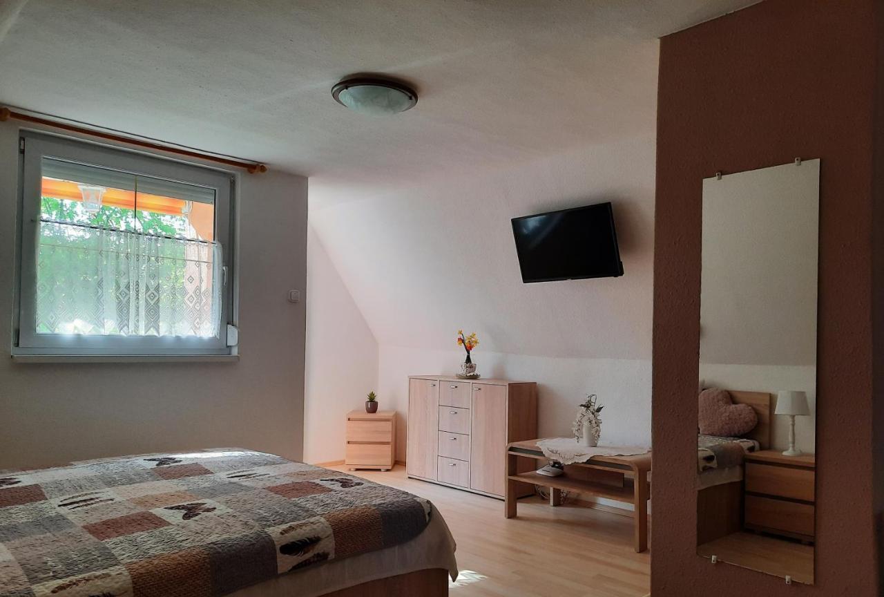 Dora Apartmanhaz Zalakaros Exterior photo